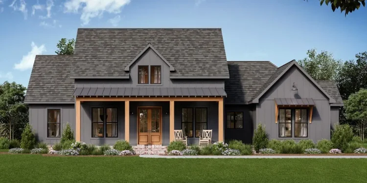 Stylish 4-Bedroom Modern Farmhouse with Split-Bedroom Layout – 2,705 Sq Ft of Family-Friendly Comfort