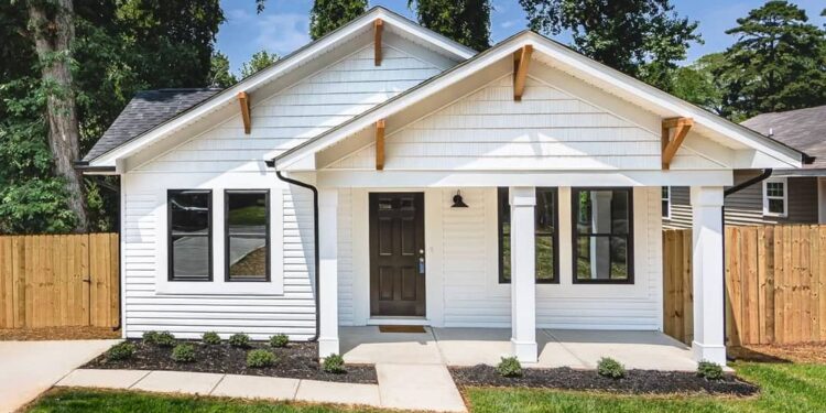 Craftsman Starter Home – 1,064 Sq Ft, 3 Beds & 2 Baths