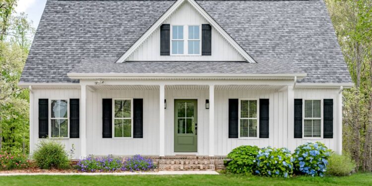 Symmetrical Southern Farmhouse with Main-Floor Primary — (1,703 Sq Ft)