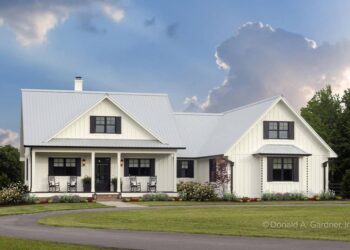 Modern Farmhouse with Screened Porch & Split-Bedroom Layout — 1,905 Sq Ft