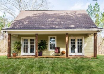 1-Bed Country Cabin with Loft & Potential Bunk Room