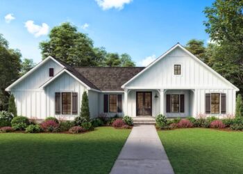 One-Level Modern Farmhouse with Split Bedrooms ≈ 1,474 Sq Ft