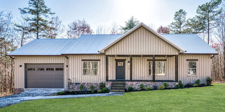 Modern Farmhouse Plan — 1,500 Sq Ft, 3 Beds & 2 Baths.