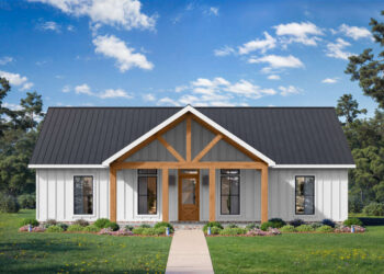 Modern Farmhouse with 3 Bedrooms & Open Living – 1,450 sq ft