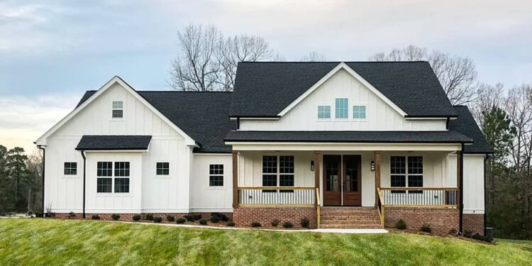 Modern Farmhouse with Flex & Bonus Rooms — (2,031 Sq Ft)
