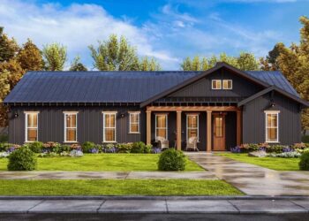 One-Story Split-Bed Home with Vaulted Interior – 1,925 Sq Ft