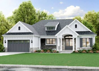 3-Bed Craftsman Under 1,900 Sq Ft with Split Bedrooms & Open Plan — (1,894 Sq Ft)