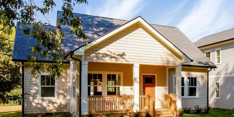 Cozy and Compact Cottage – 1,490 sq ft • 3 Beds & 2 Baths