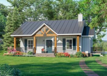 Country Ranch with 8-Foot Front Porch — 904 sqft