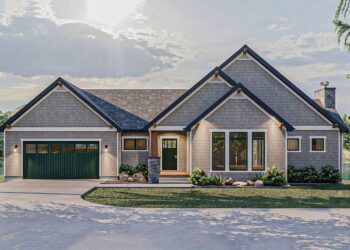 Lake House with Cathedral Ceilings and Open-Concept Living