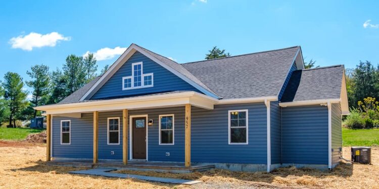 Economical Country House : Efficient Charm & Smart Design