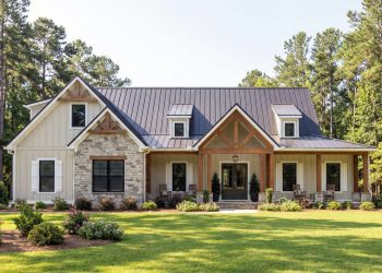 2479 sq ft Modern Farmhouse Plan with 3–4 Bedrooms and 2.5 Bathrooms